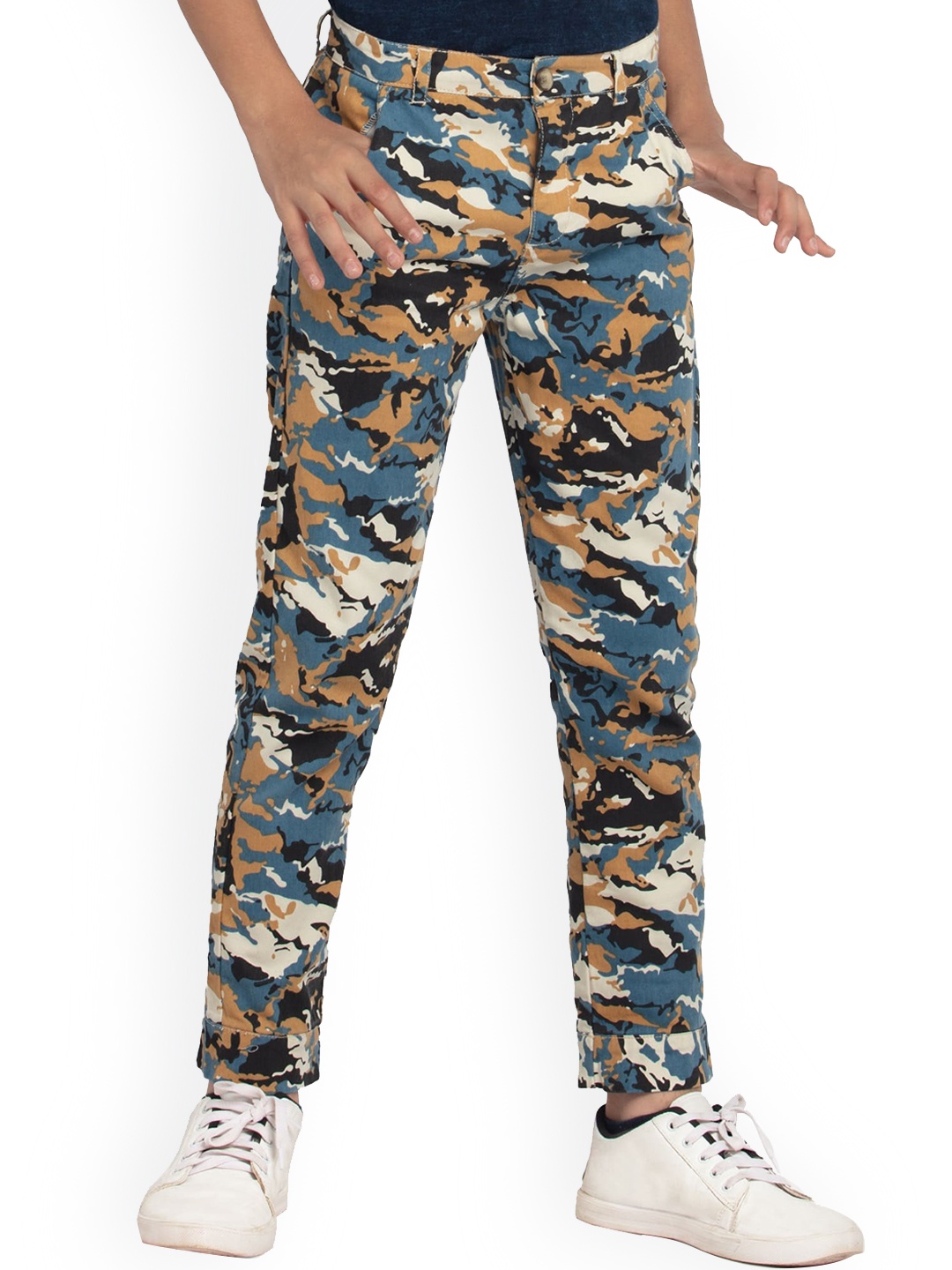 

UNDER FOURTEEN ONLY Boys Cream-Coloured Camouflage Printed Trousers