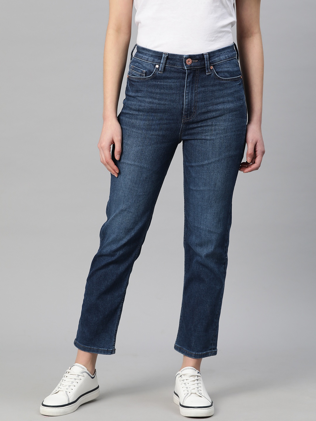 

Marks & Spencer Women Straight Fit Light Fade Stretchable Jeans, Blue