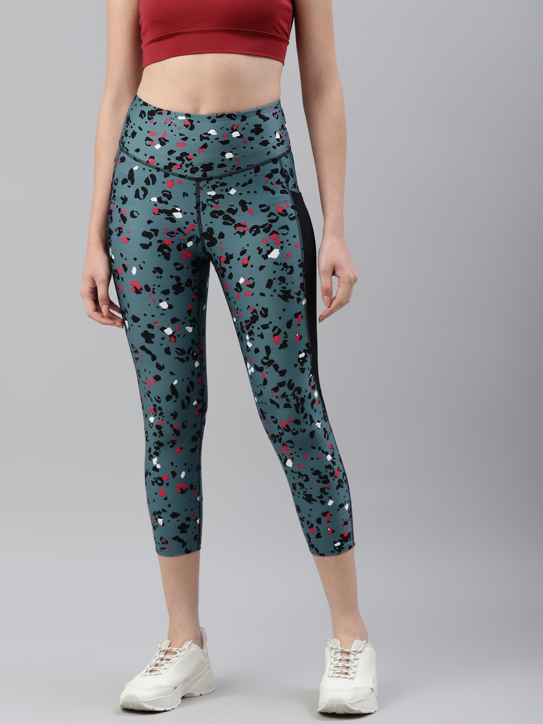 

Marks & Spencer Women Blue & Black Abstract Printed Sports Tights