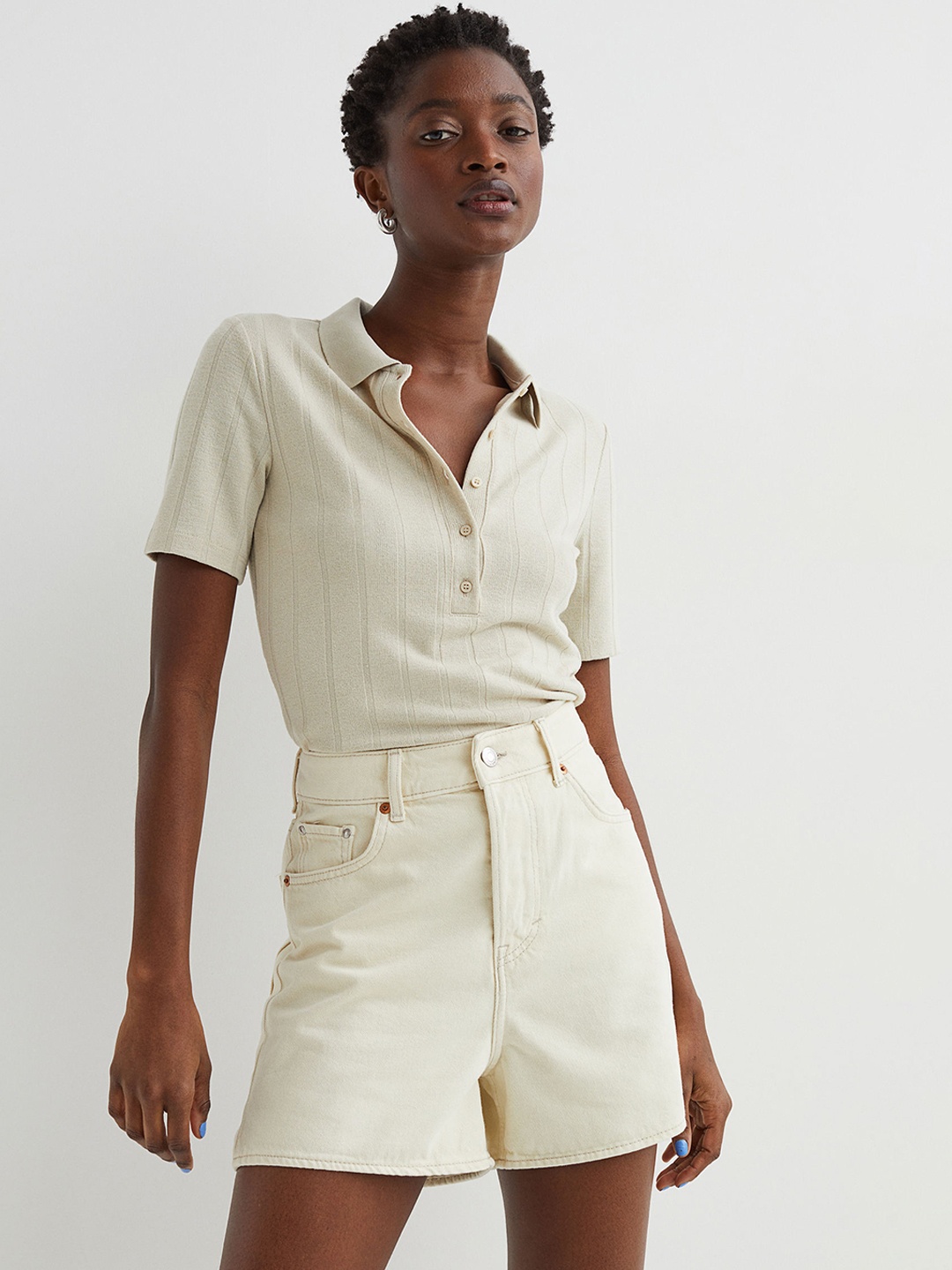 

H&M Women Off White Denim Bermuda Shorts