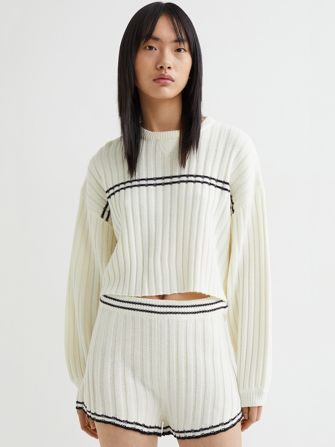 

H&M Women White Rib-Knit Acrylic Shorts