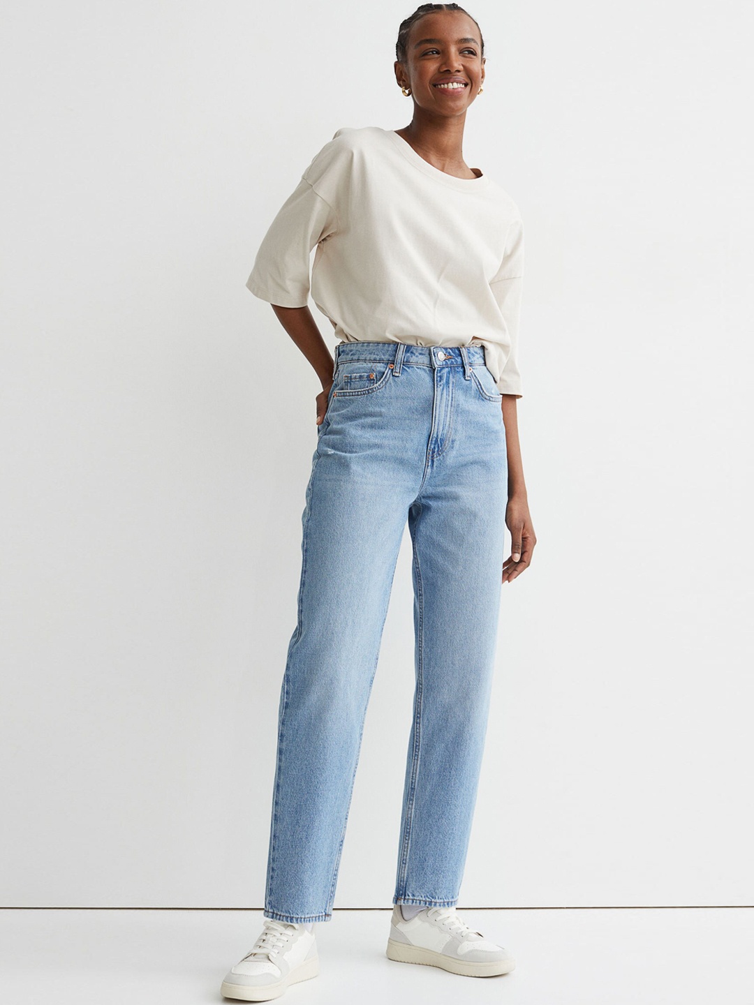 

H&M Women Blue Washed Mom Loose Fit Ultra High Jeans