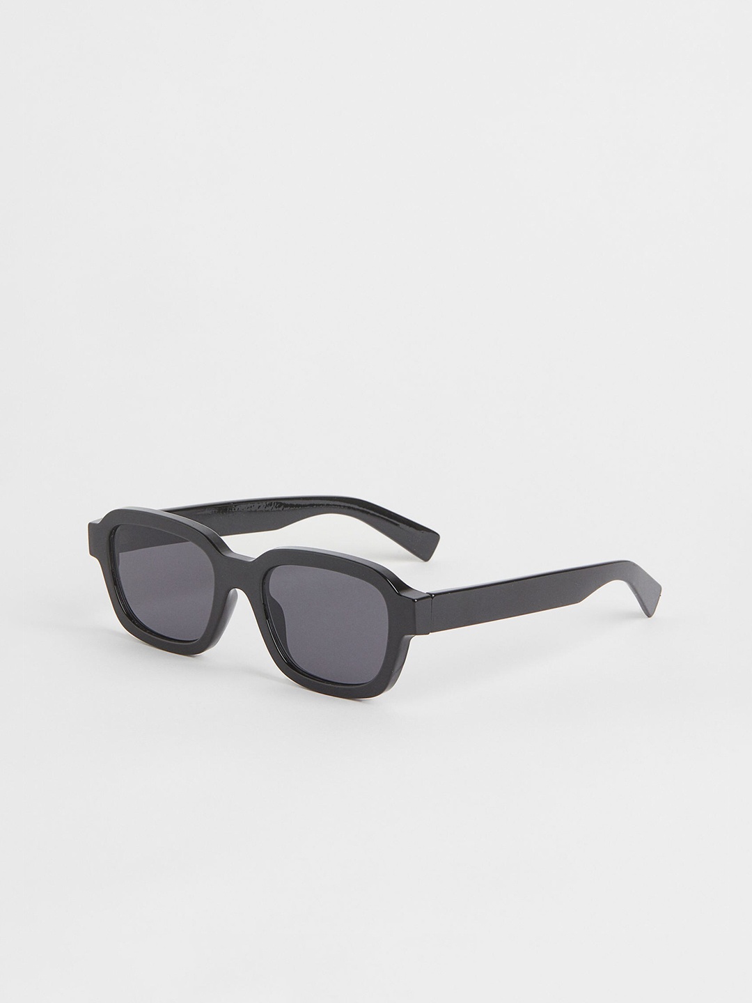 

H&M Men Black UV-Protective Sunglasses