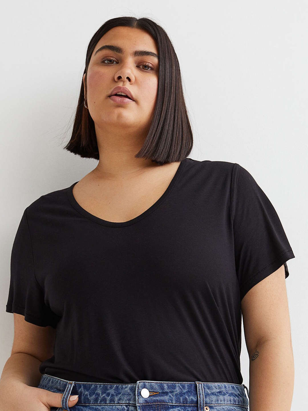 

H&M+ Women Plus Size Pack Of 2 Black Solid T-shirts