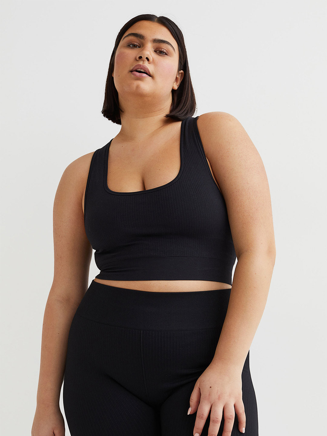 

H&M+ Women Black Seamless Sports Bra