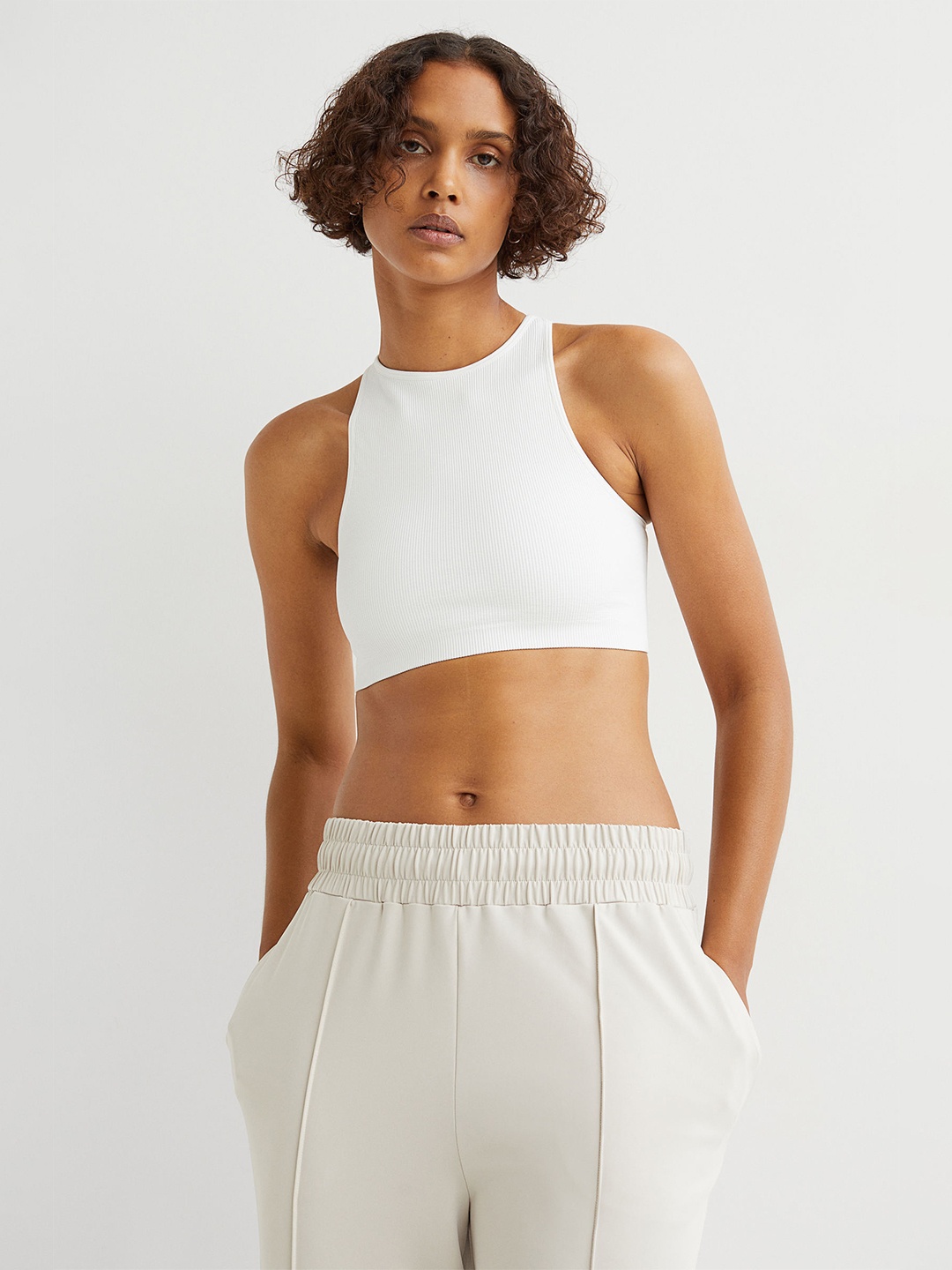 

H&M Women White Seamless Light Support Sports Bra