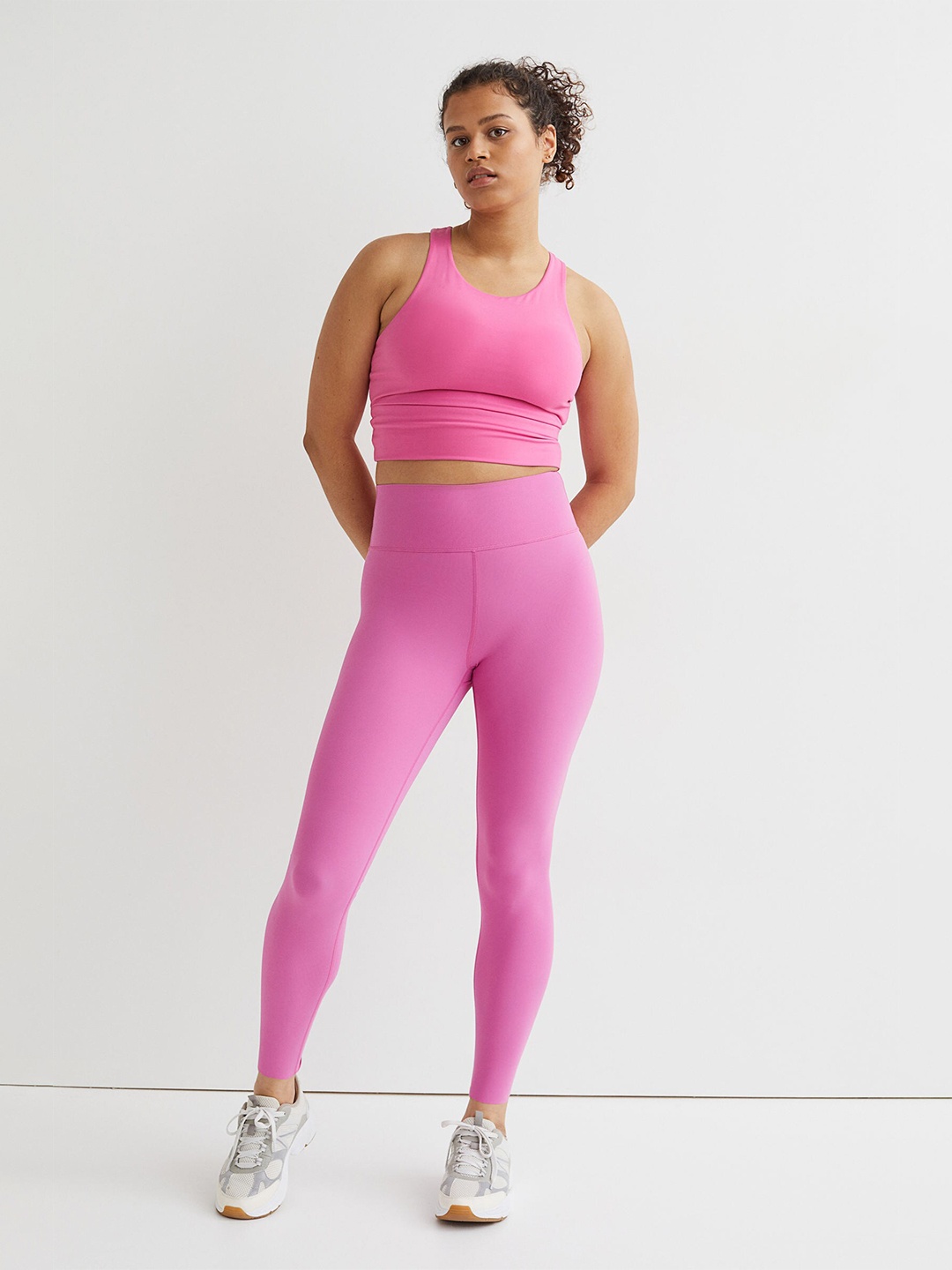 

H&M Women Pink Medium Support Sports bralette