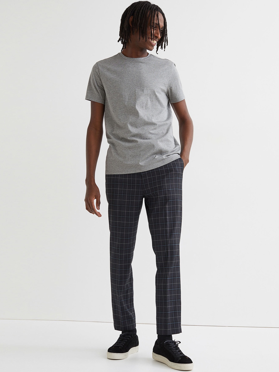 

H&M Men Grey Slim Fit Cropped Trousers