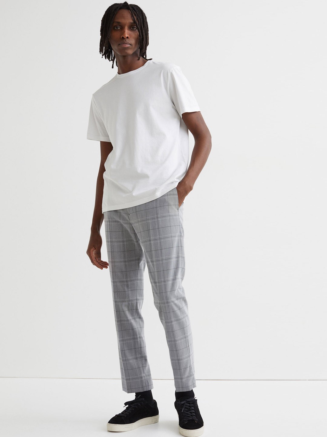 

H&M Men Grey Slim Fit Cropped Trousers