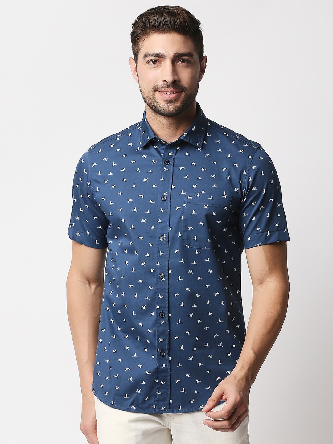 

Basics Men Blue & White Slim Fit Printed Casual Shirt
