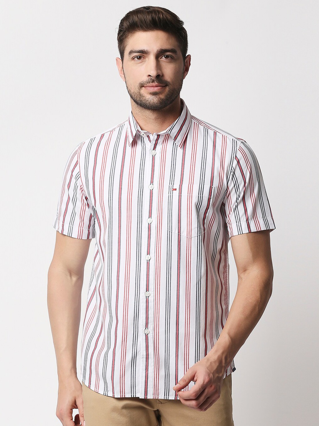 

Basics Men White & Red Slim Fit Striped Casual Cotton Shirt