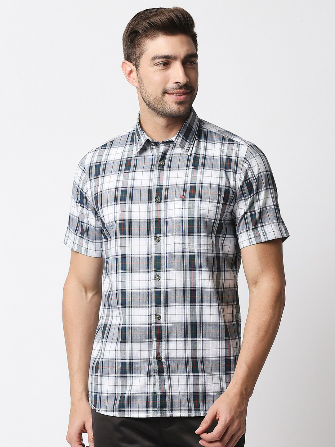

Basics Men White & Green Slim Fit Tartan Checked Casual Cotton Shirt