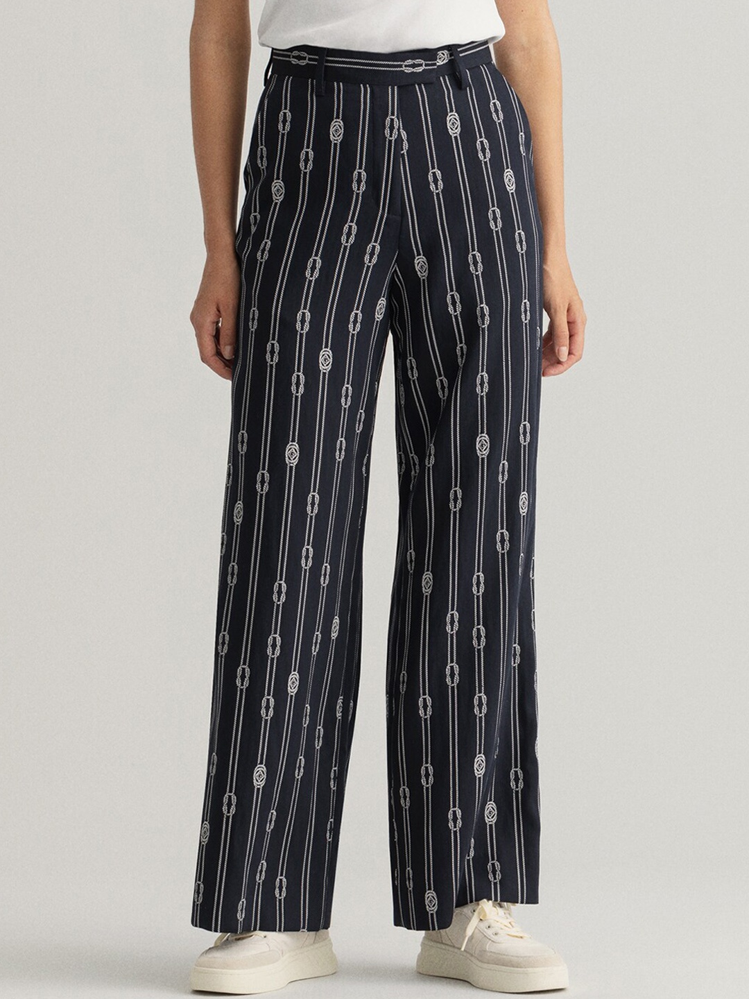 

GANT Women Blue Regular Fit Printed Trousers