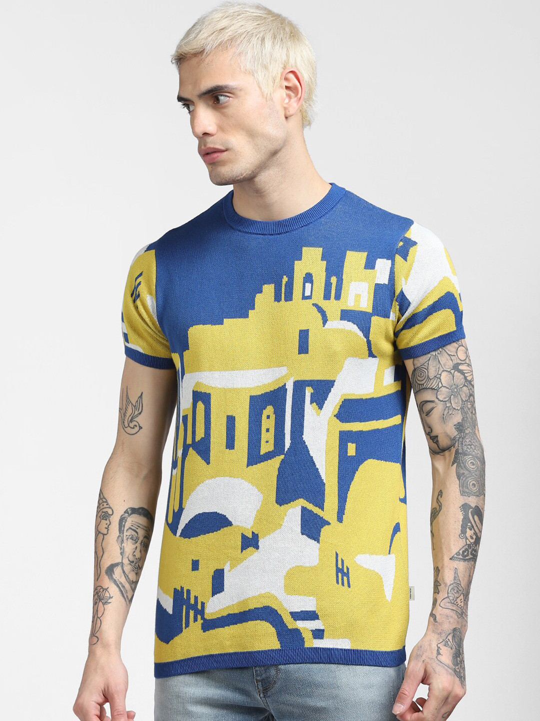 

Jack & Jones Men Blue & Yellow Printed Pure Cotton Slim Fit T-shirt