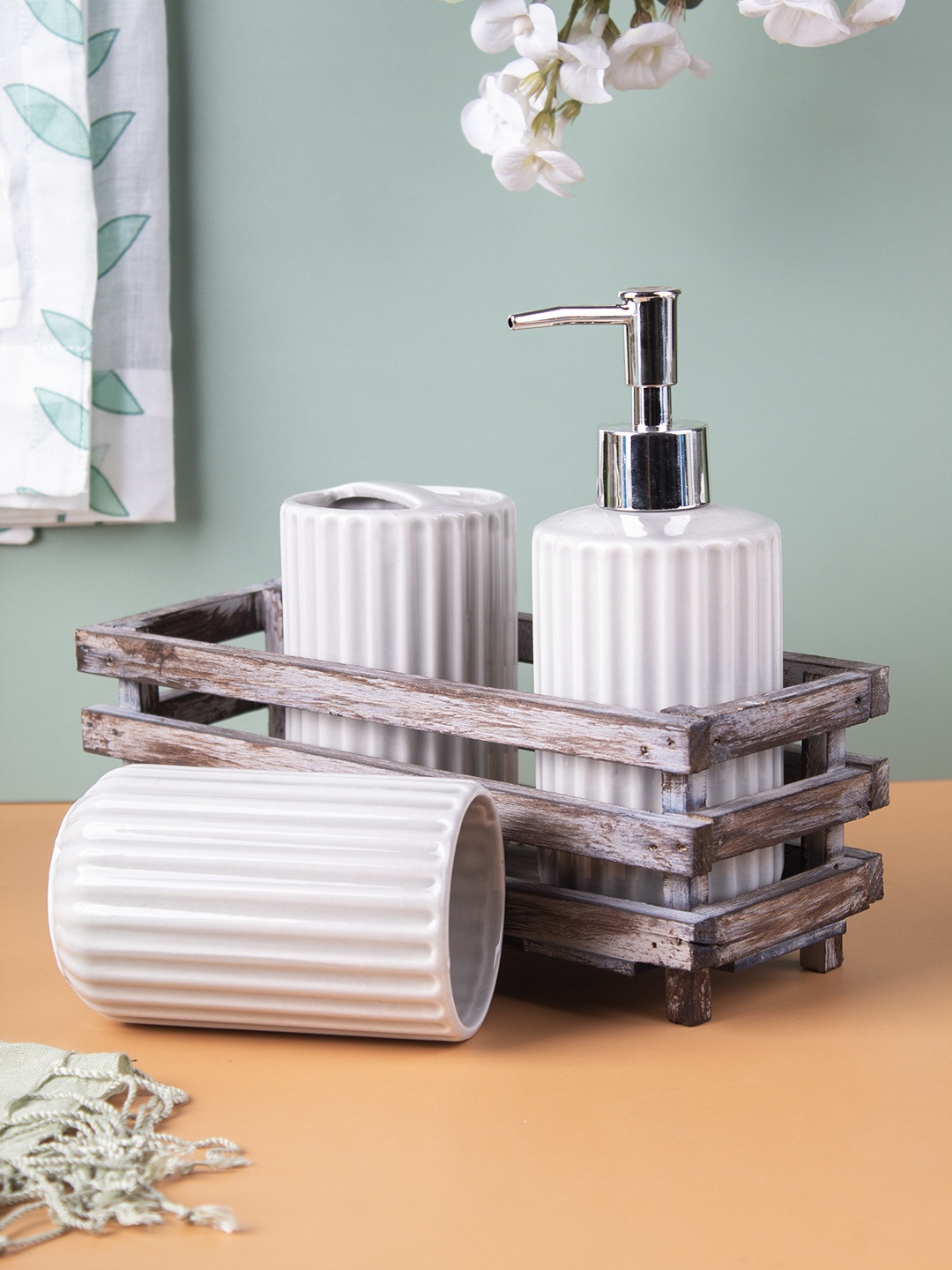 

MARKET99 White Rust Proof Ceramic Bathroom Accessory Set