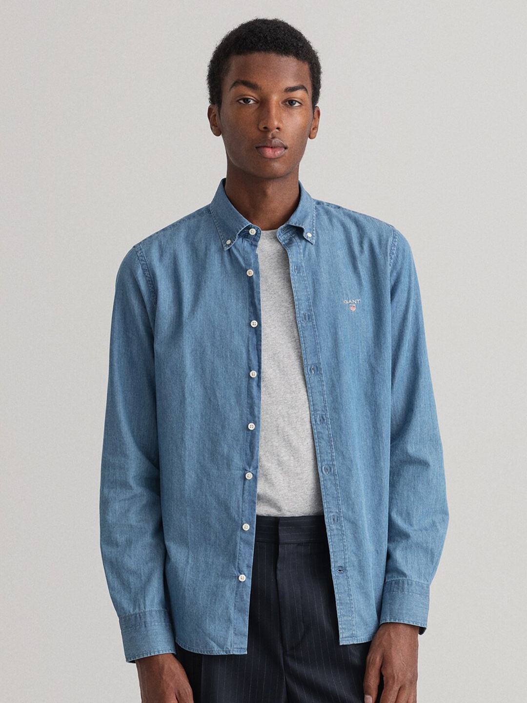 

GANT Men Blue Slim Fit Casual Shirt