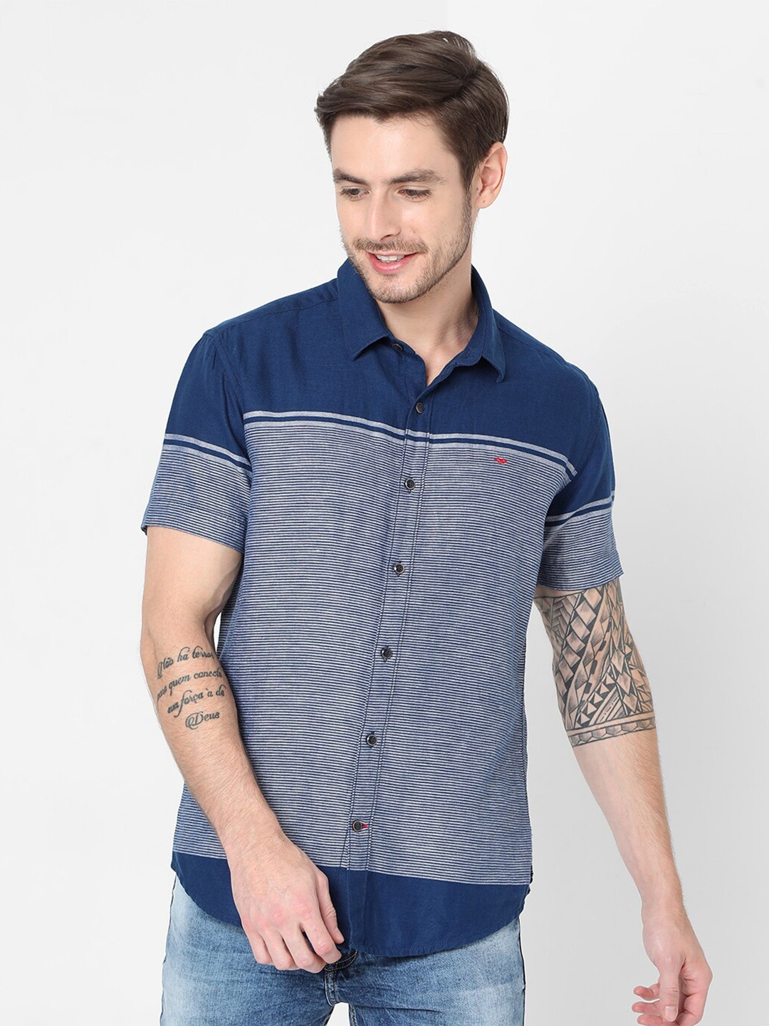 

Mufti Men Blue Slim Fit Horizontal Striped Casual Cotton Linen Shirt