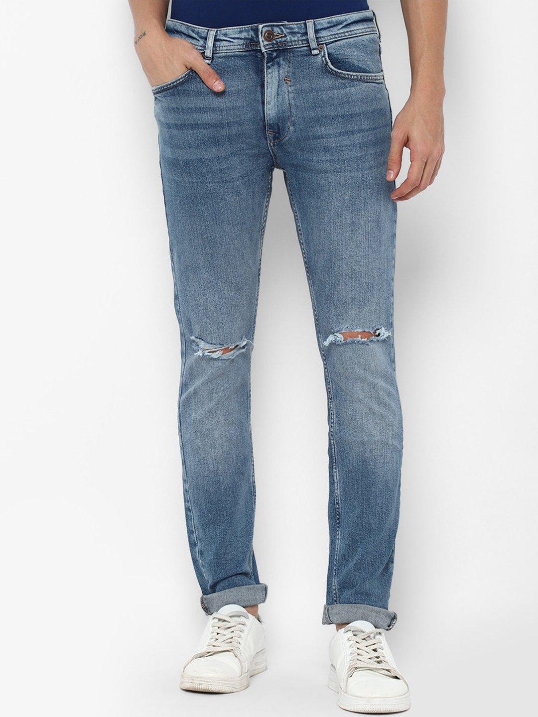 

FOREVER 21 Men Blue Mildly Distressed Light Fade Jeans