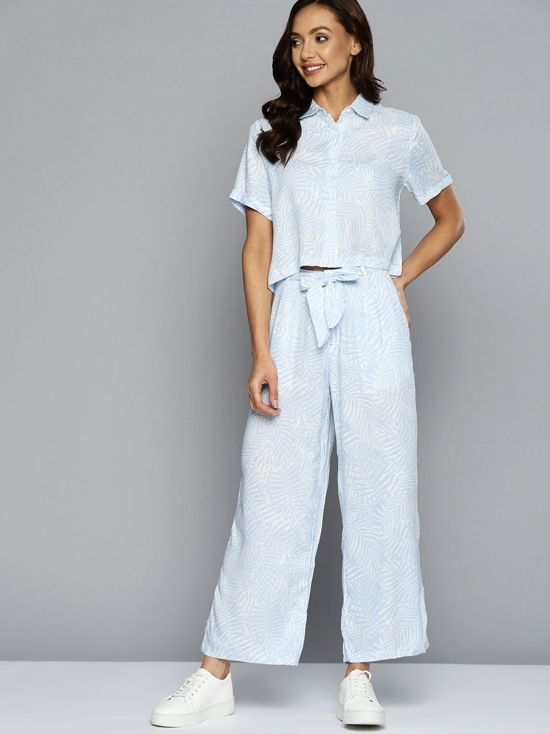 

Mast & Harbour Women Blue & White Printed Co-Ords