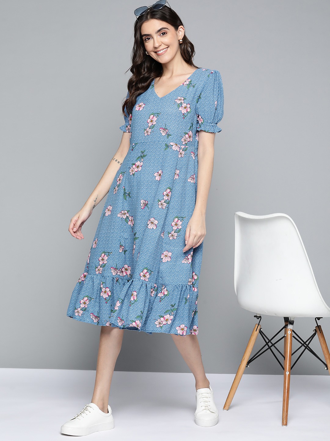 

Mast & Harbour Women Blue & Pink Floral A-Line Midi Dress