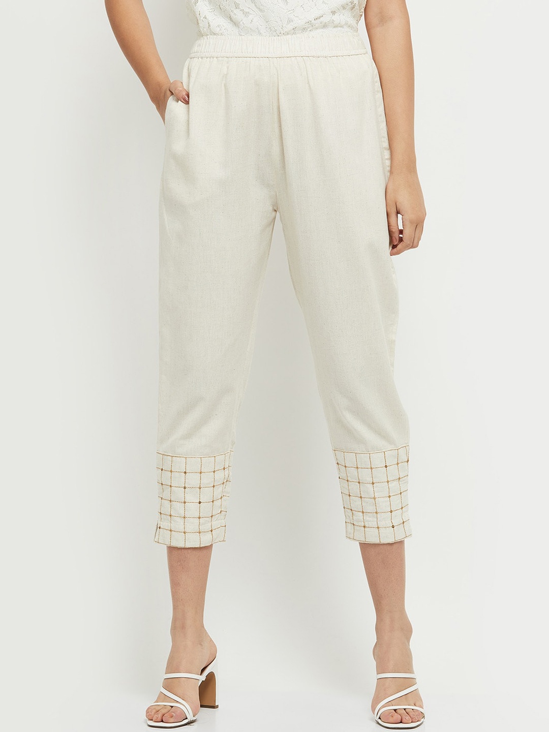 

max Women Off White Embroidered Pleated Trousers