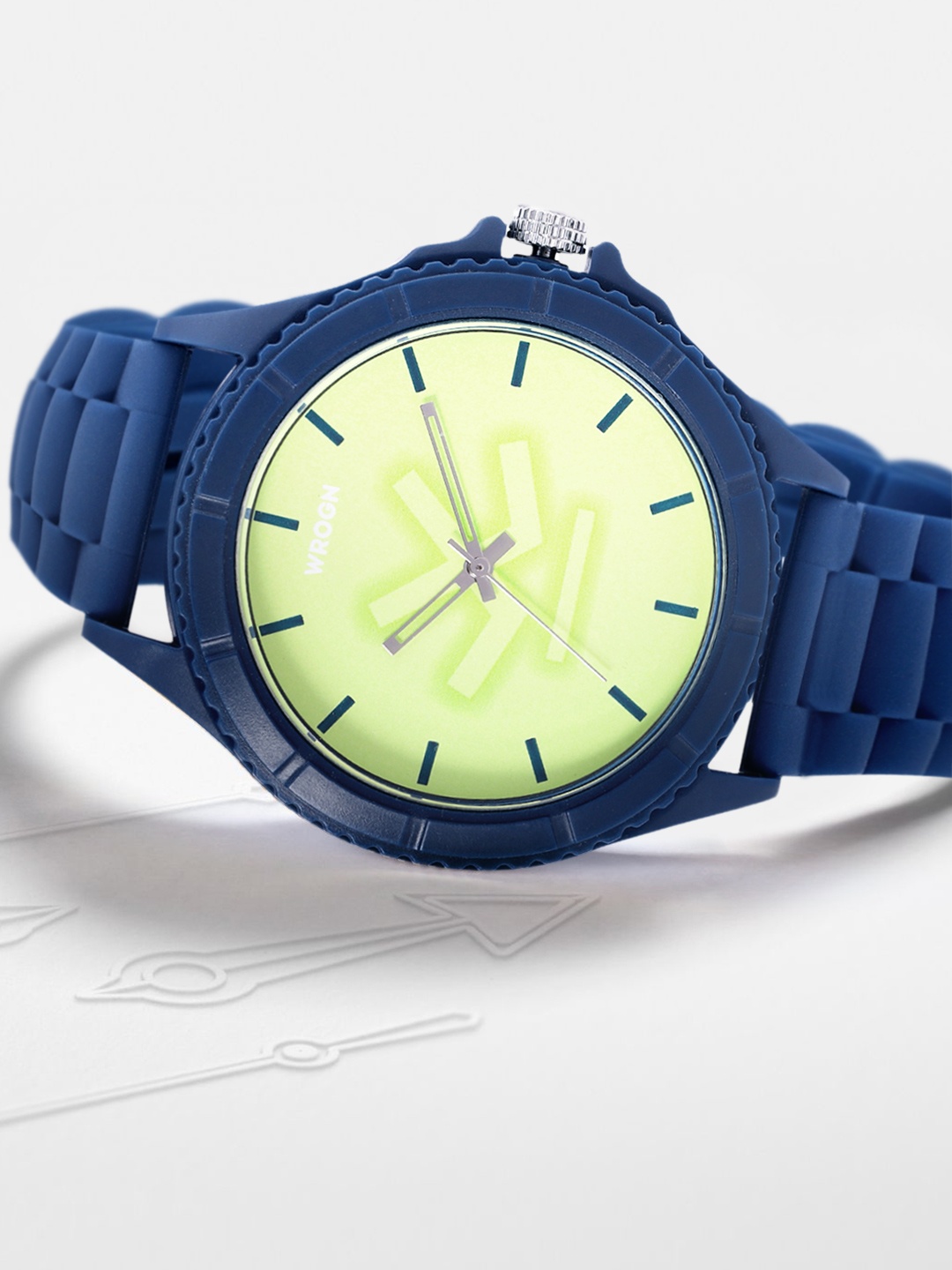 

WROGN Men Neon Green Dial & Blue Straps Analogue Watch WRG00049F