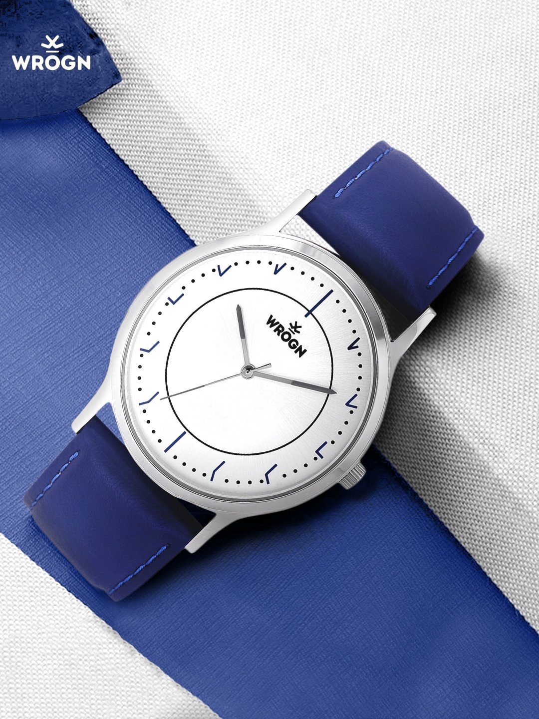 

WROGN Men Silver-Toned Dial & Blue Leather Straps Trend Savy Analogue Watch WRG00102C
