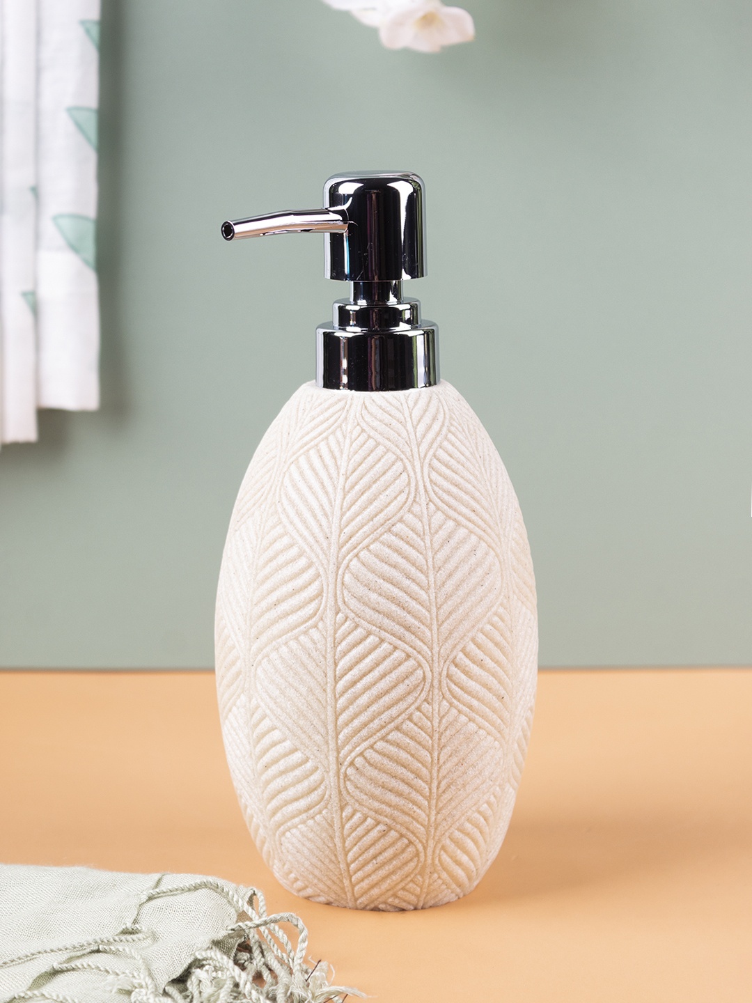 

MARKET99 White Textured Soap Dispenser