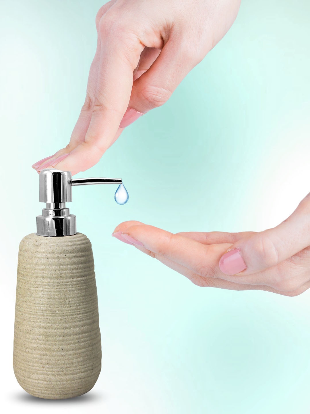 

MARKET99 Off-White Textured Resin Soap Dispenser 320 Ml