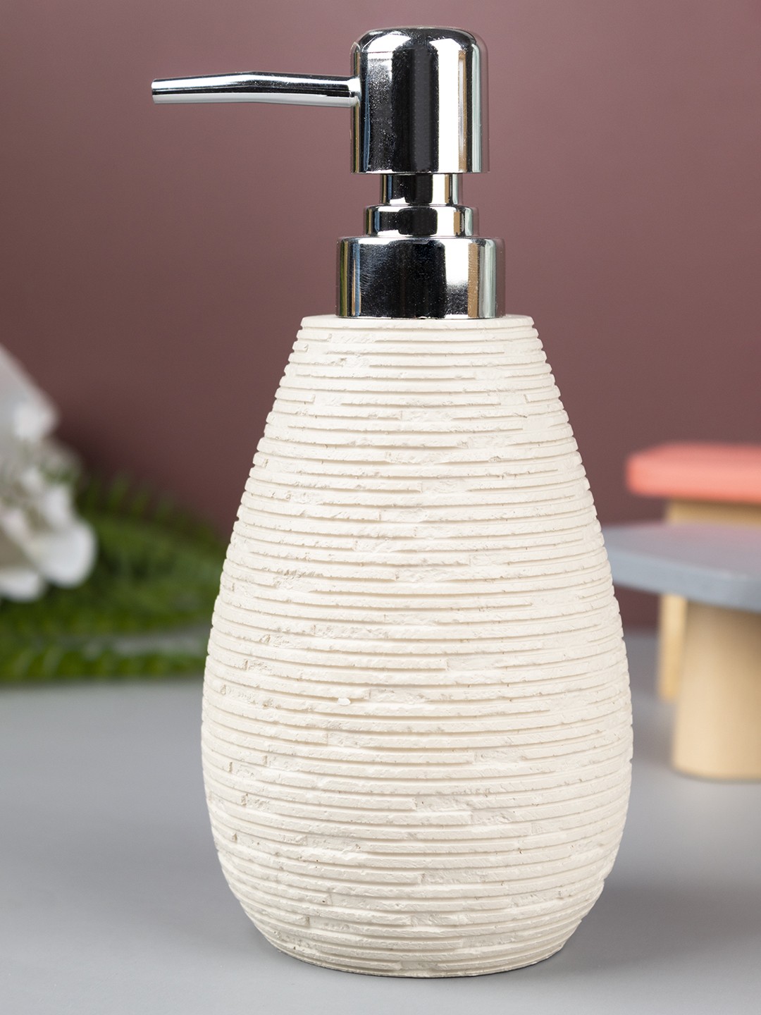 

MARKET99 Off White Resin Soap Dispenser - 410 Ml