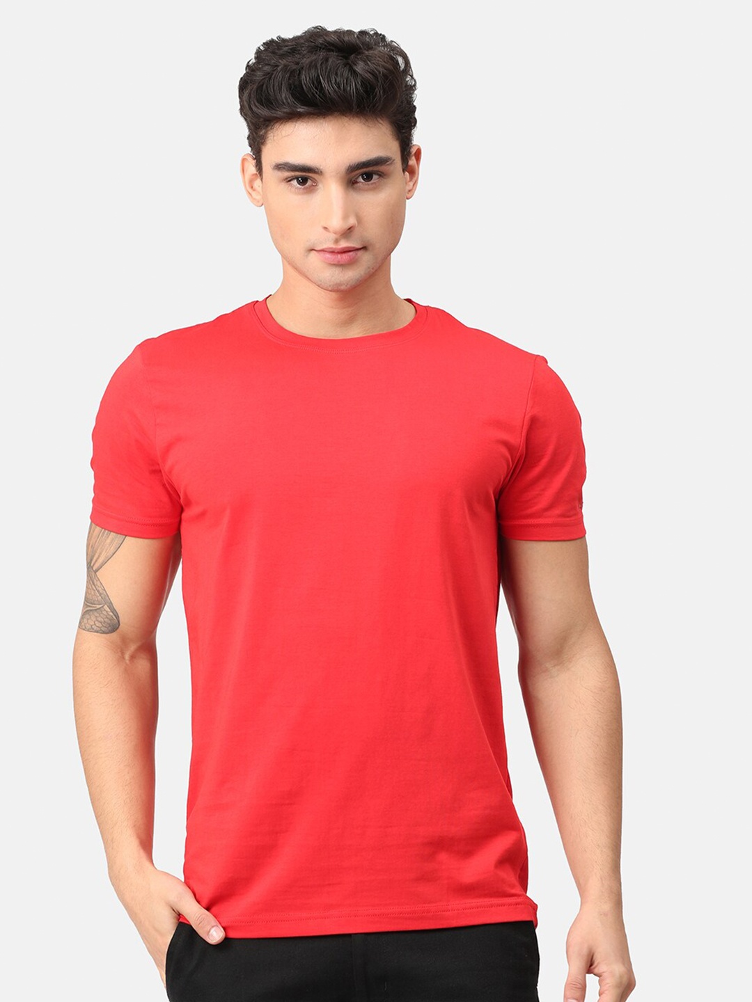 

Snitch Men Red 4 Way Stretch T-shirt