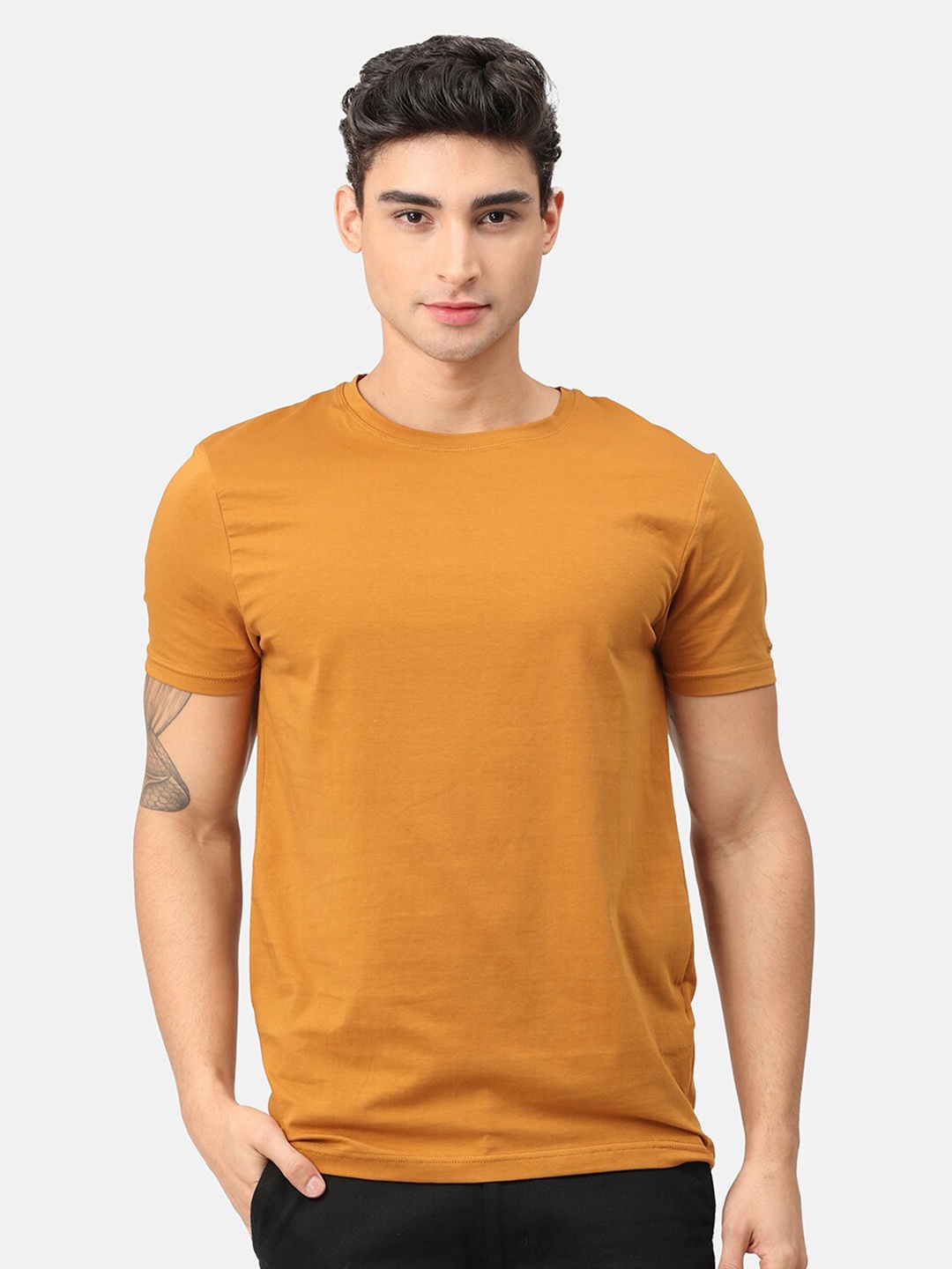 

Snitch Men Mustard Yellow Solid 4 Way Stretch Crew Neck T-Shirt