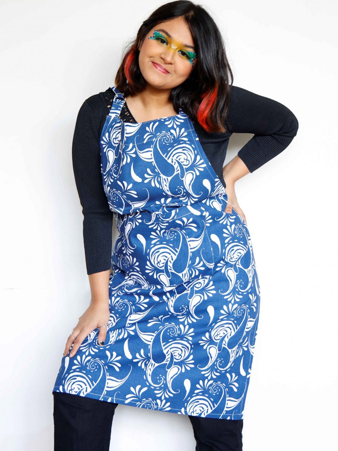 

Ariana Blue & White Cotton Printed Apron
