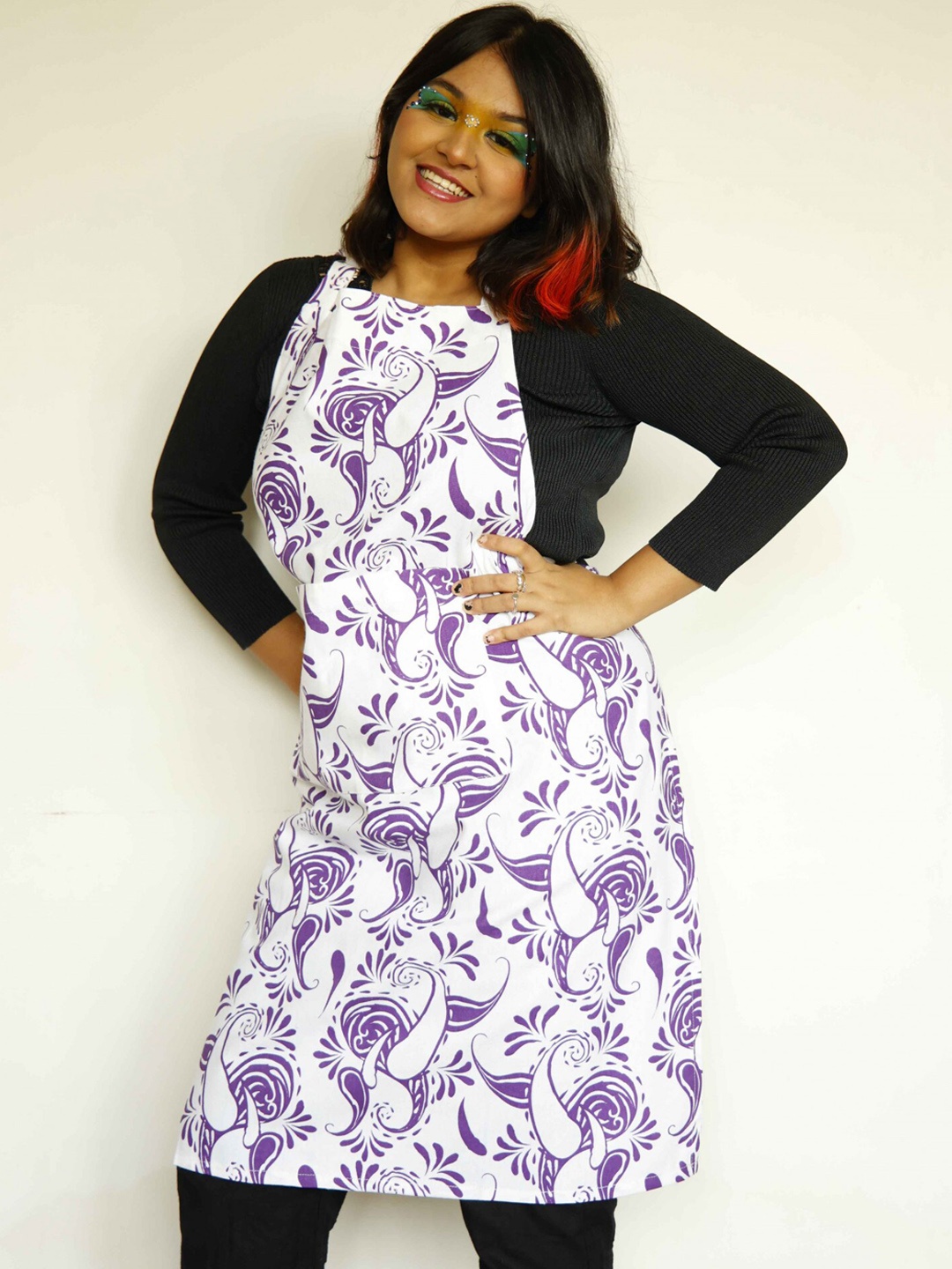 

Ariana Lavender & White Printed Cotton Aprons