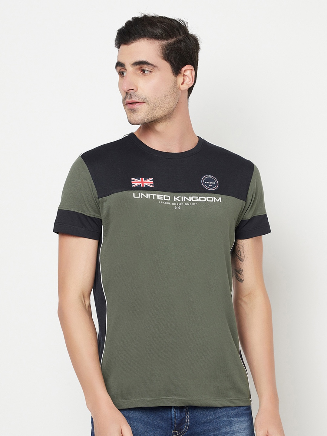 

Octave Men Olive Green & Black Colourblocked Cotton T-shirt