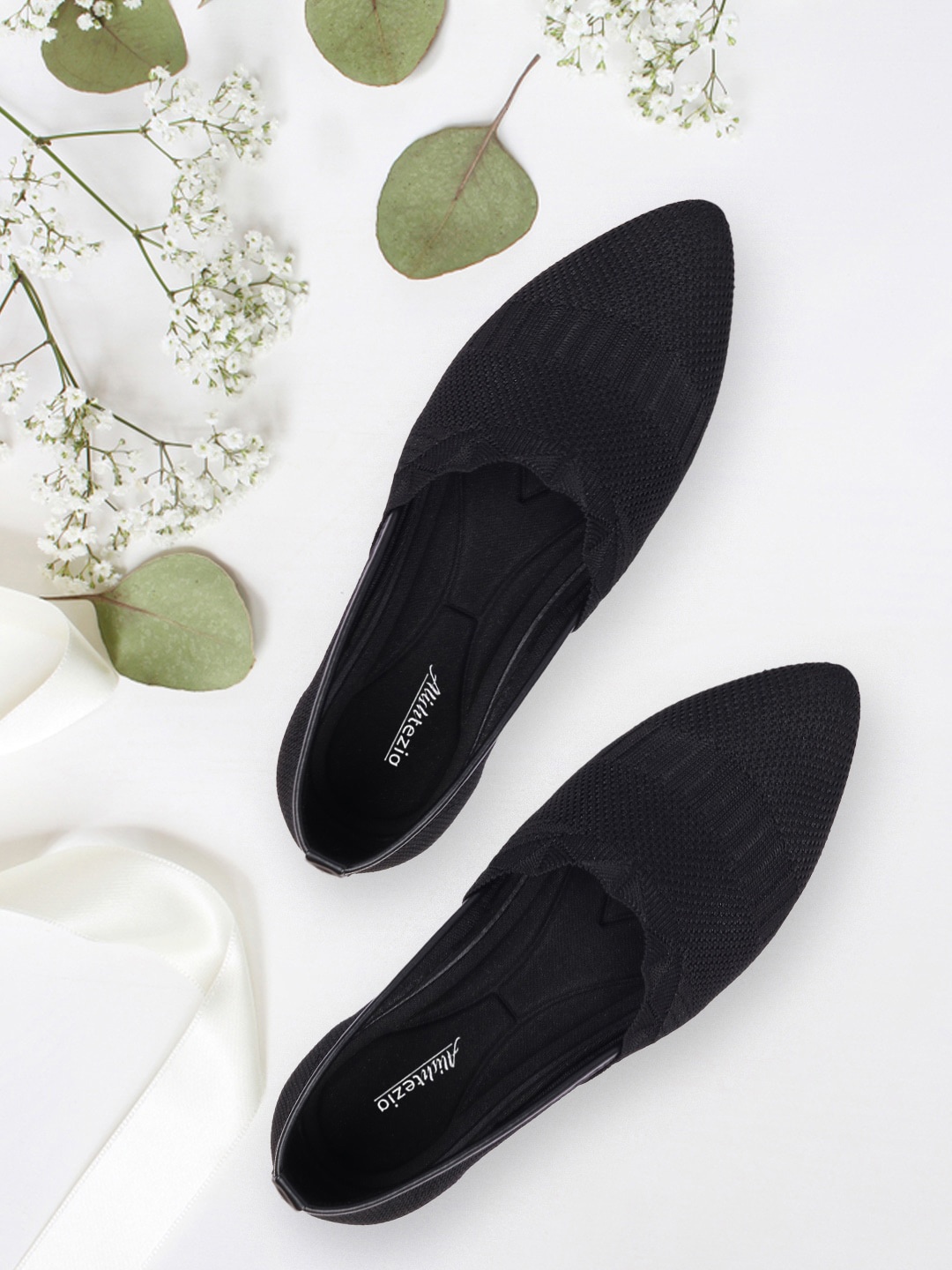 

Alishtezia Women Black Mules