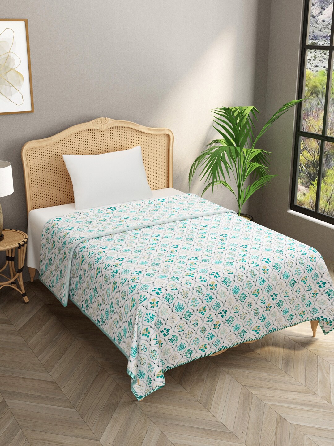 

Gulaab Jaipur Blue & White Floral AC Room 450 GSM Cotton Single Bed Dohar