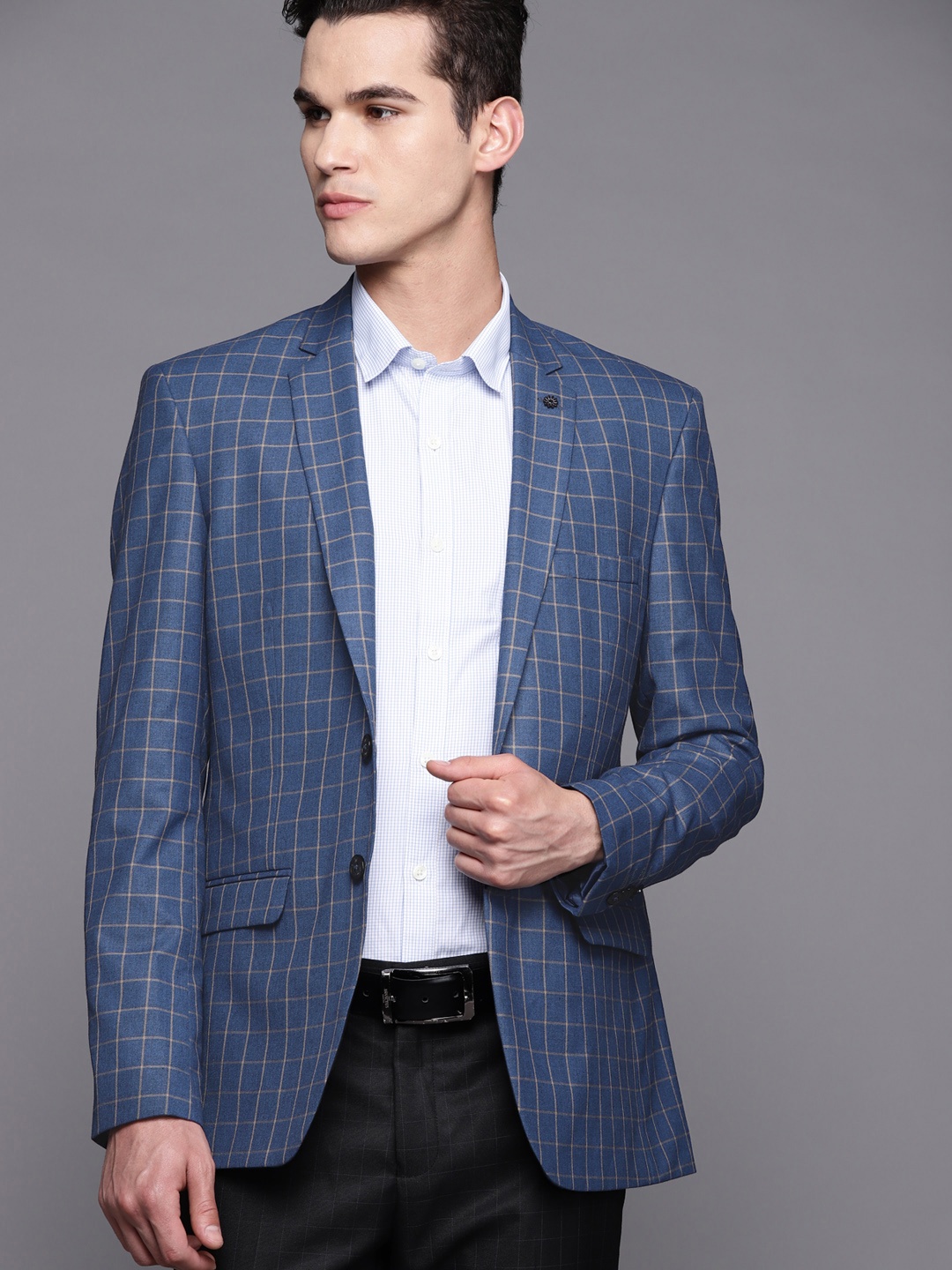 

Raymond Men Blue & Beige Checked Slim Fit Single-Breasted Formal Blazer