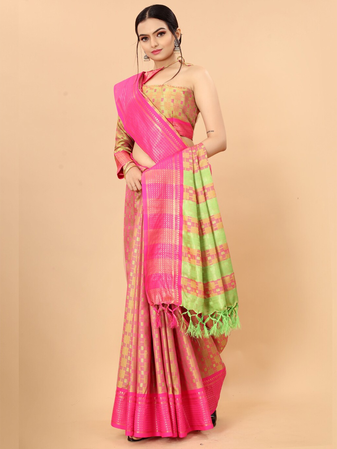 

awesome Green & Fuchsia Woven Design Silk Cotton Ikat Saree