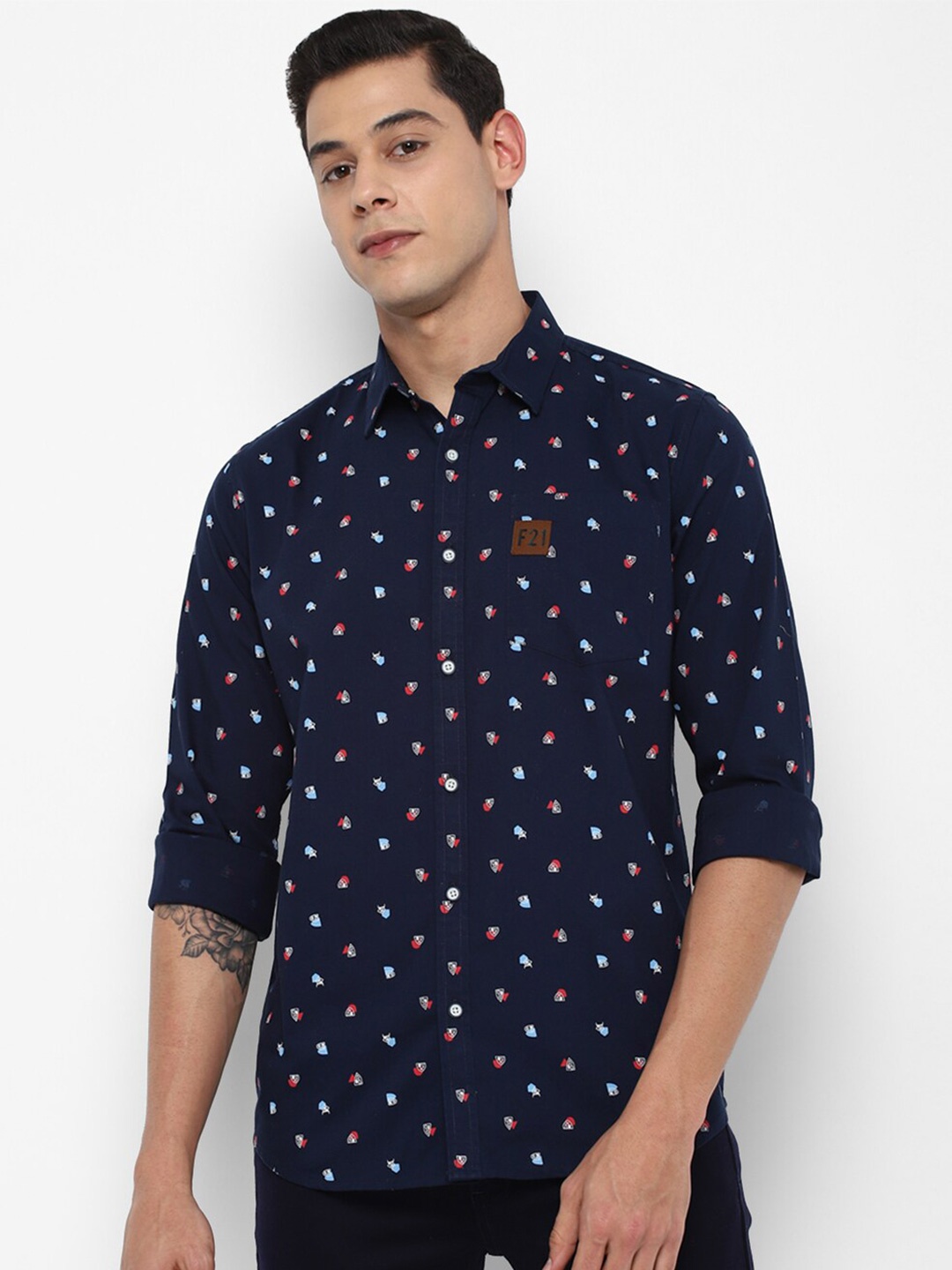 

FOREVER 21 Men Blue Printed Pure Cotton Casual Shirt