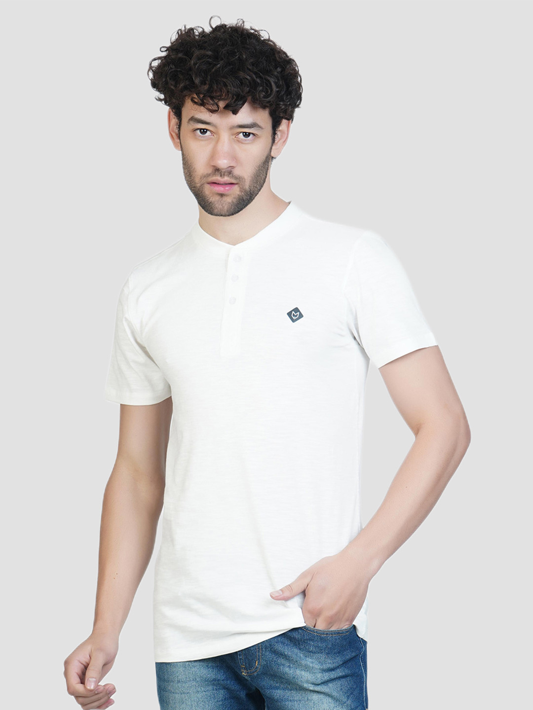 

Almo Wear Men White T-shirt