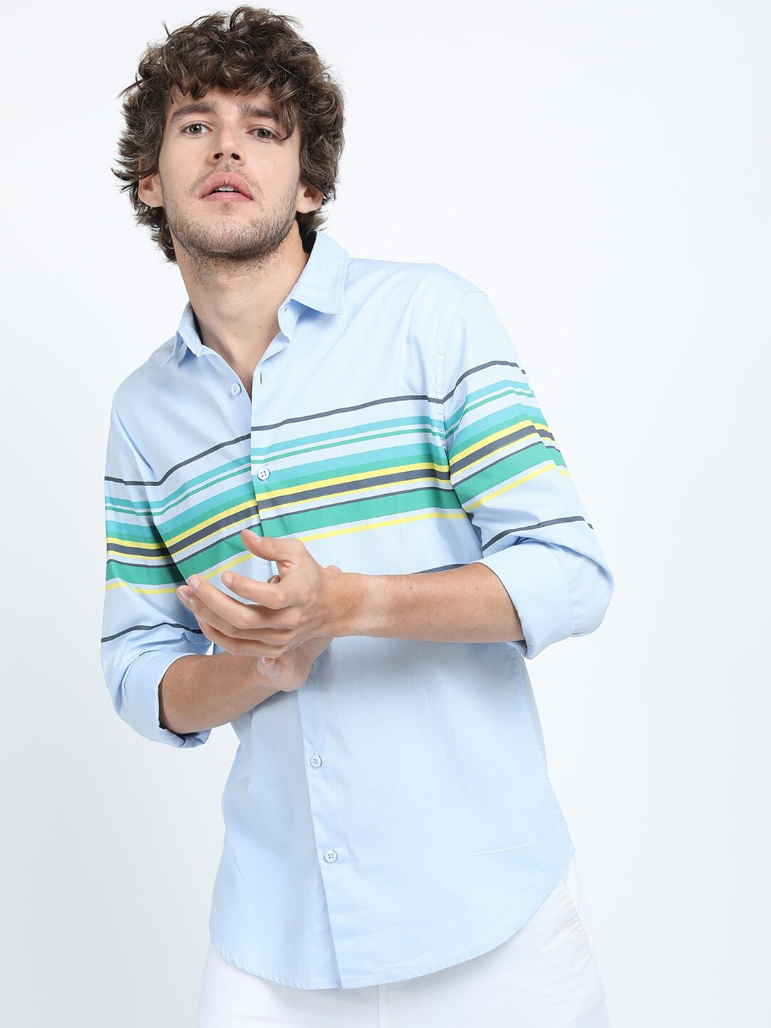 

HIGHLANDER Men Blue Horizontal Stripes Slim Fit Casual Shirt