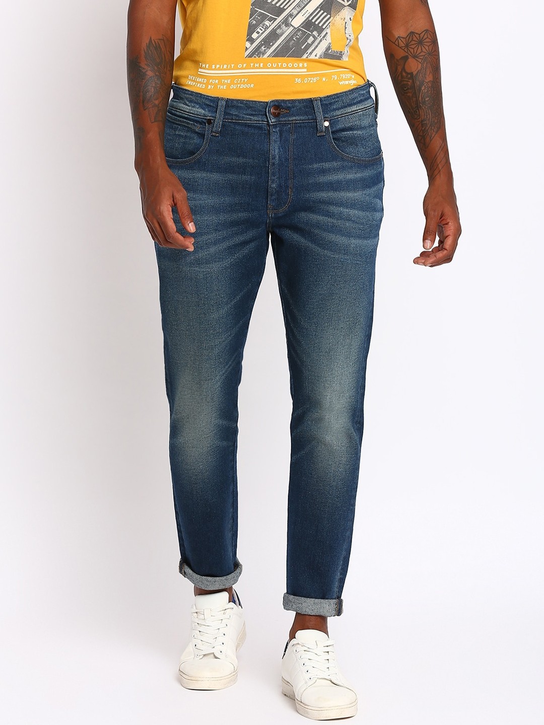 

Wrangler Men Blue Slim Fit Low-Rise Heavy Fade Stretchable Jeans