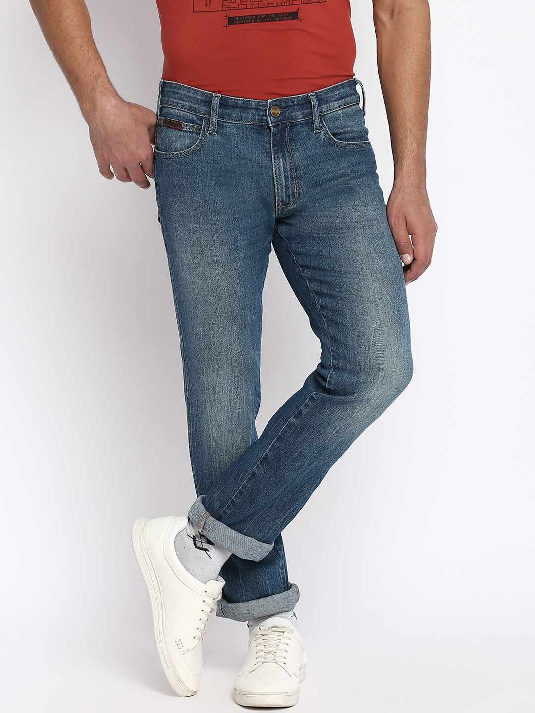 

Wrangler Men Blue Millard Low-Rose Heavy Fade Stretchable Jeans