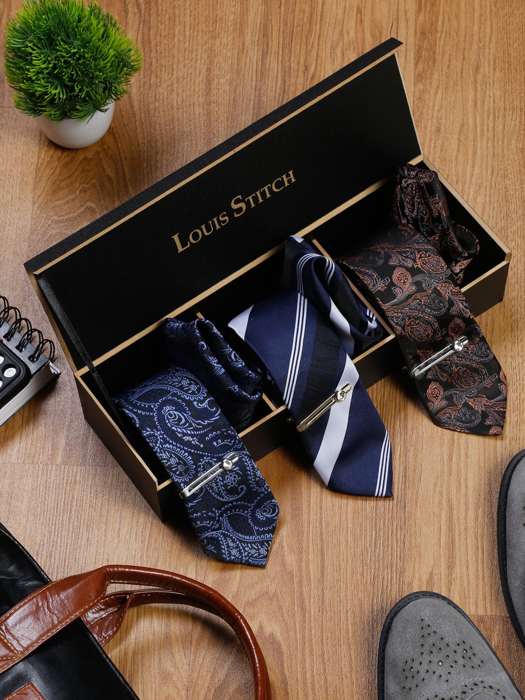 

LOUIS STITCH Men Brown & Navy Blue 8 Pc Accessory Set