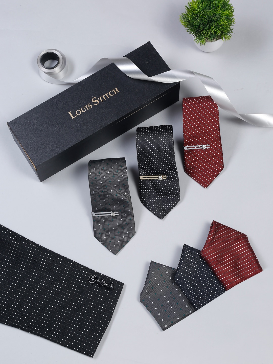 

LOUIS STITCH Men Pack of 3 Black & Red Italian Silk Accessory Gift Set