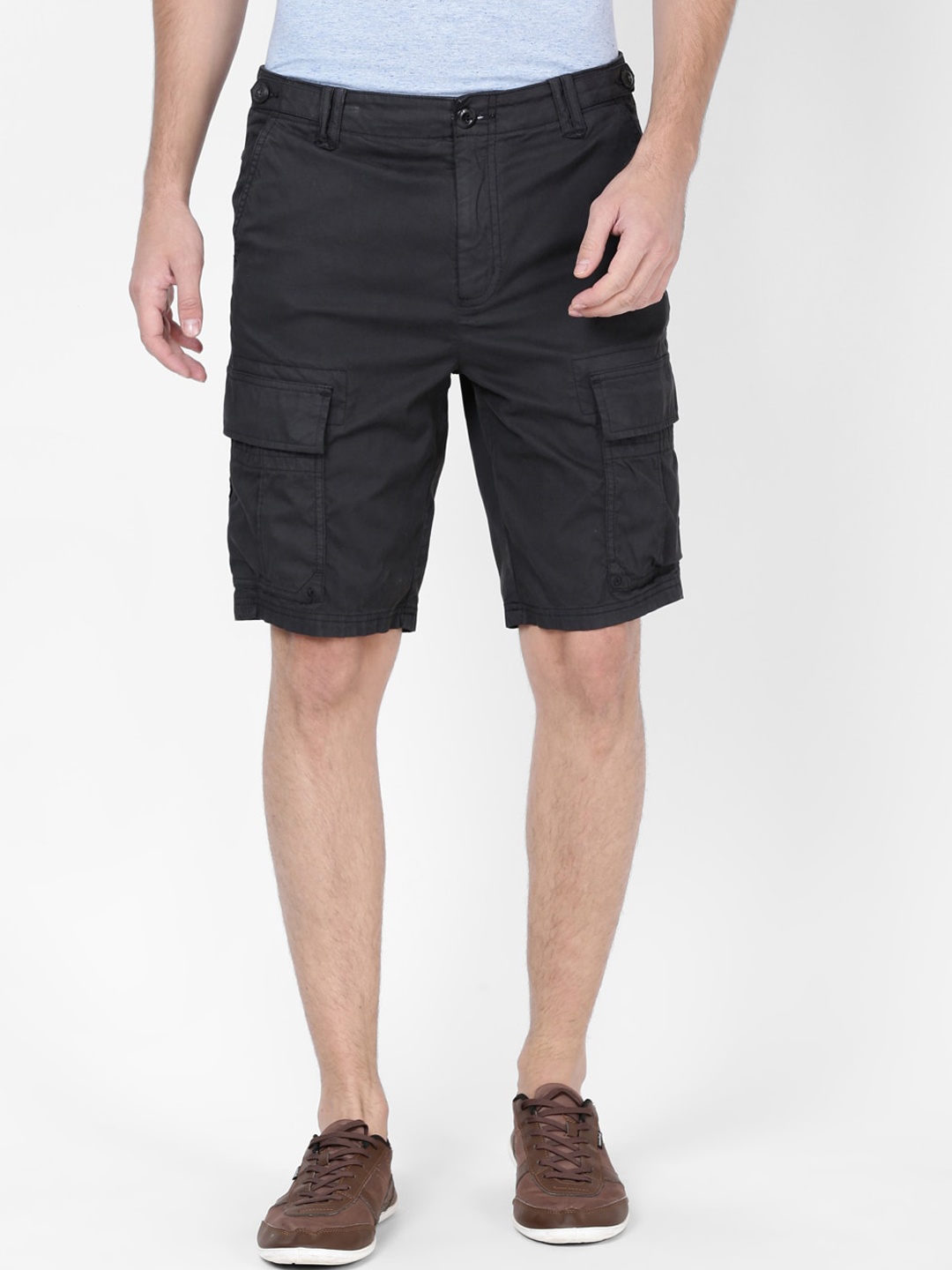 

t-base Men Black Solid Regular-Fit Cargo Shorts