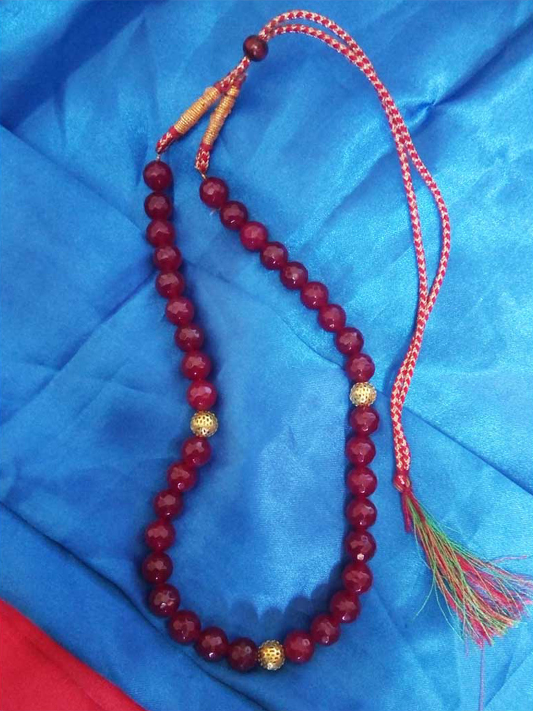 

RICH AND FAMOUS Gold-Plated Red Agate Quartz Beaded Necklace