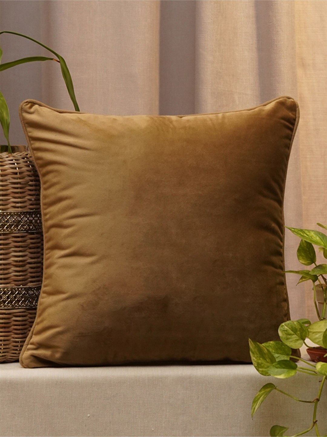 

ZEBA Brown Velvet Square Cushion Cover