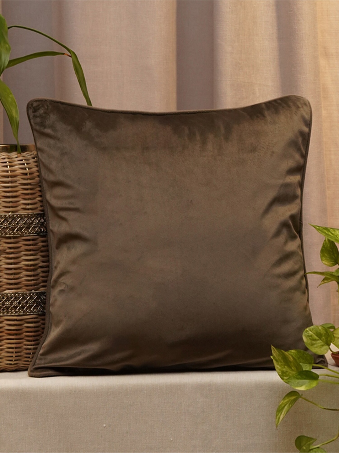 

ZEBA Brown Velvet Square Cushion Cover